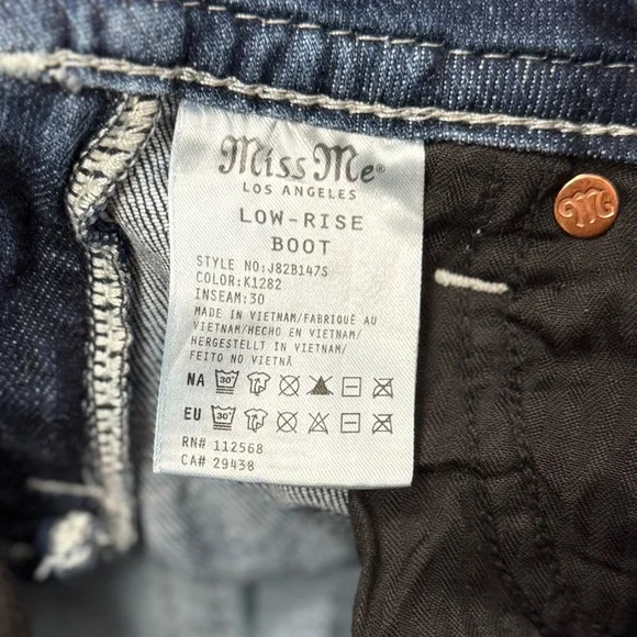 Miss Me Low Rise Bootcut Jeans Size 23 Embellished Pocket Western Y2K - Picture 6 of 8